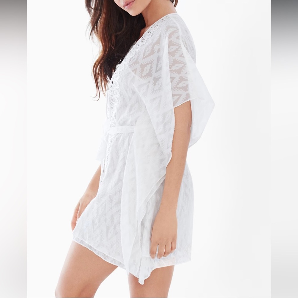 In Bloom by Jonquil white lace bridal robe wrap - small